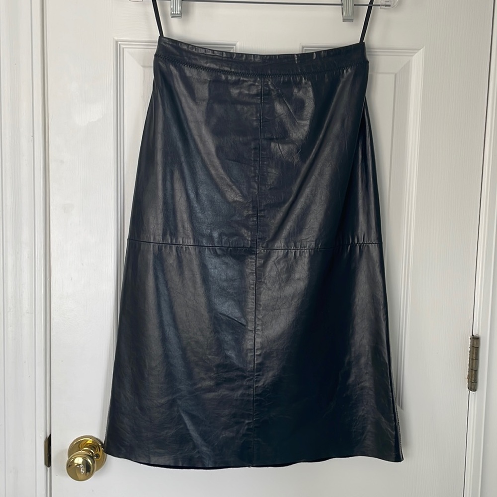 Vintage 90’s A Line Black Leather Skirt from GAP. Size 0. Excellent Condition!